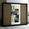 LAMELO II 250 zwarte kast met lamellen en spiegel. Deze kledingkast is extreem ruim en functioneel