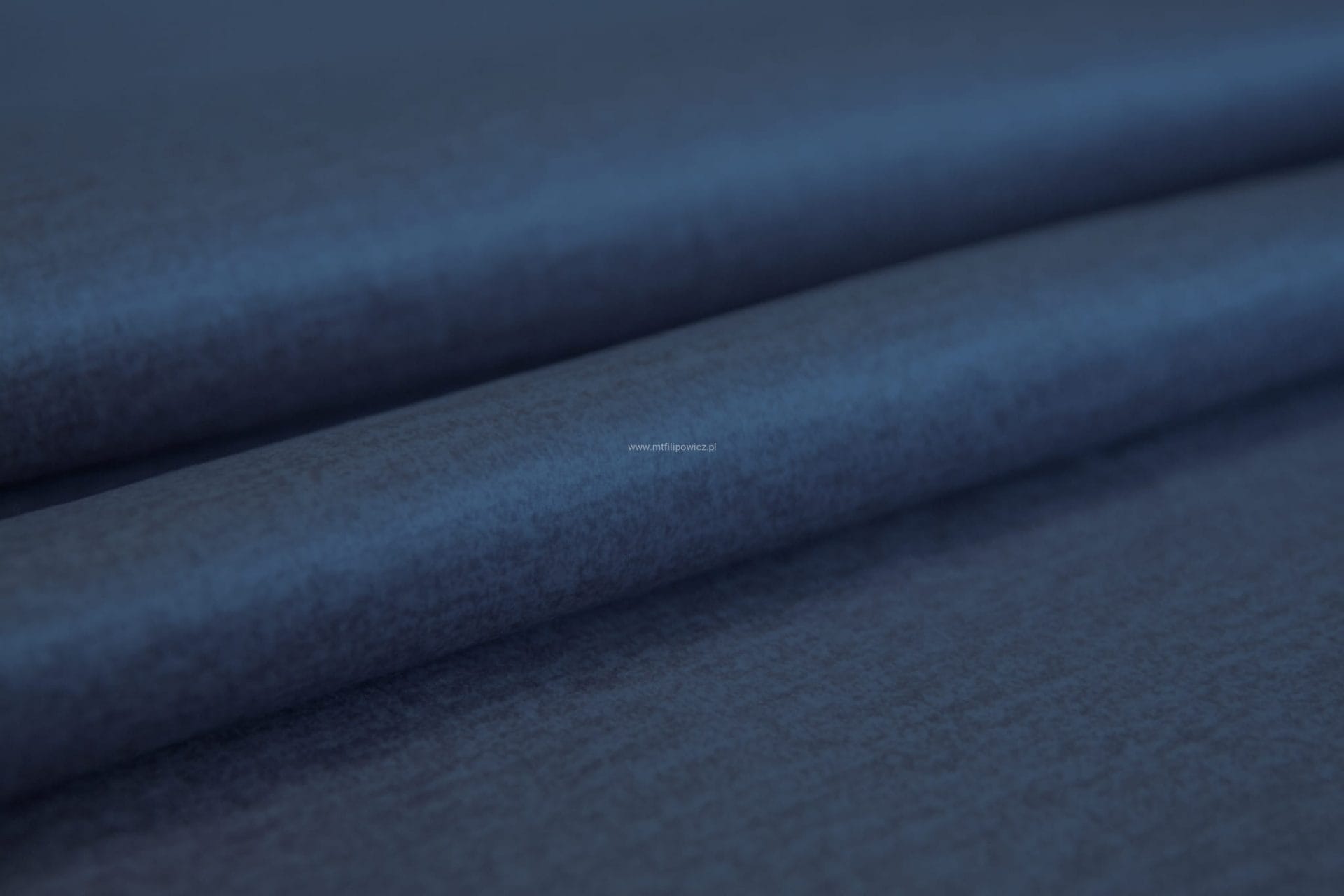 Monolith 77 navy blue