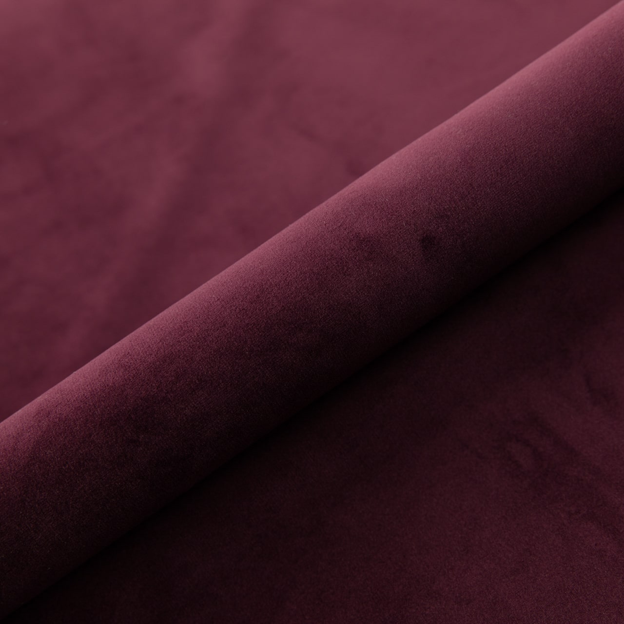 Magic Velvet 2202 Aubergine
